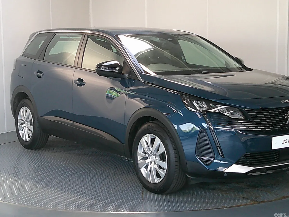 Peugeot 5008 SUV, Diesel, 2022, Blue
