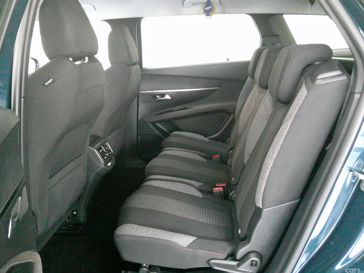 Peugeot 5008 SUV, Diesel, 2022, Blue