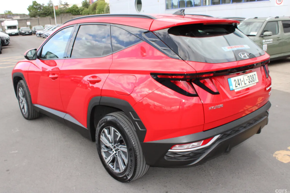 Hyundai Tucson SUV, Petrol Hybrid, 2024, Red