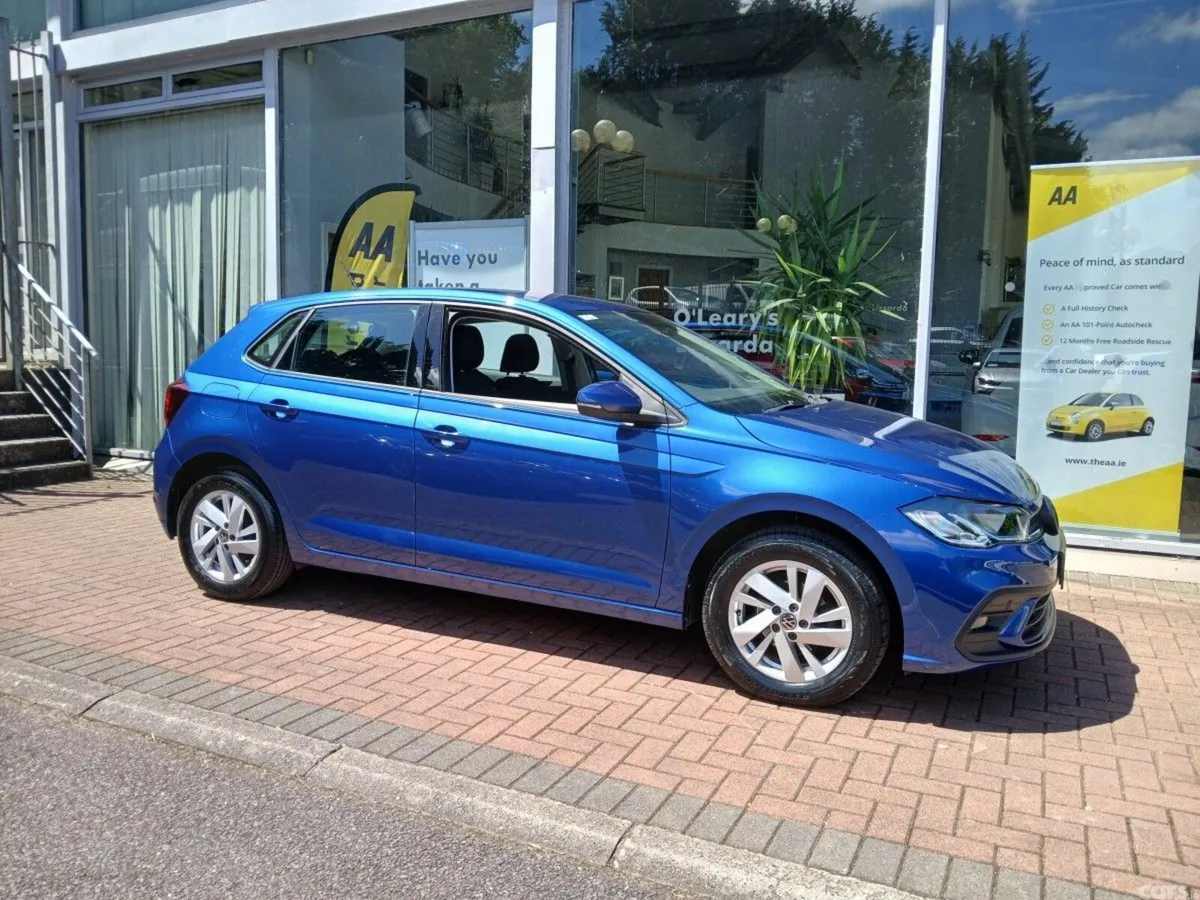 Volkswagen Polo Hatchback, Petrol, 2023, Blue