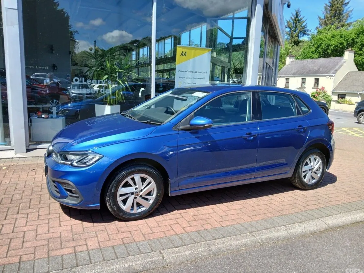 Volkswagen Polo Hatchback, Petrol, 2023, Blue