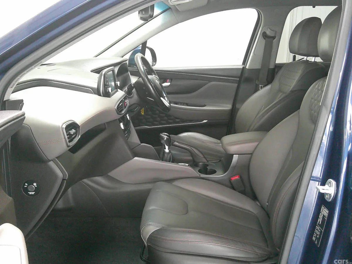 Hyundai Santa Fe SUV, Diesel, 2019, Blue