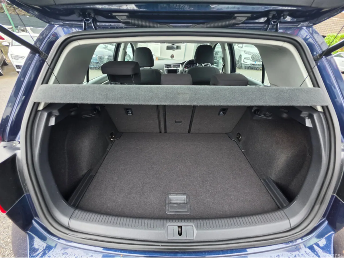 Volkswagen Golf Hatchback, Petrol, 2016, Blue
