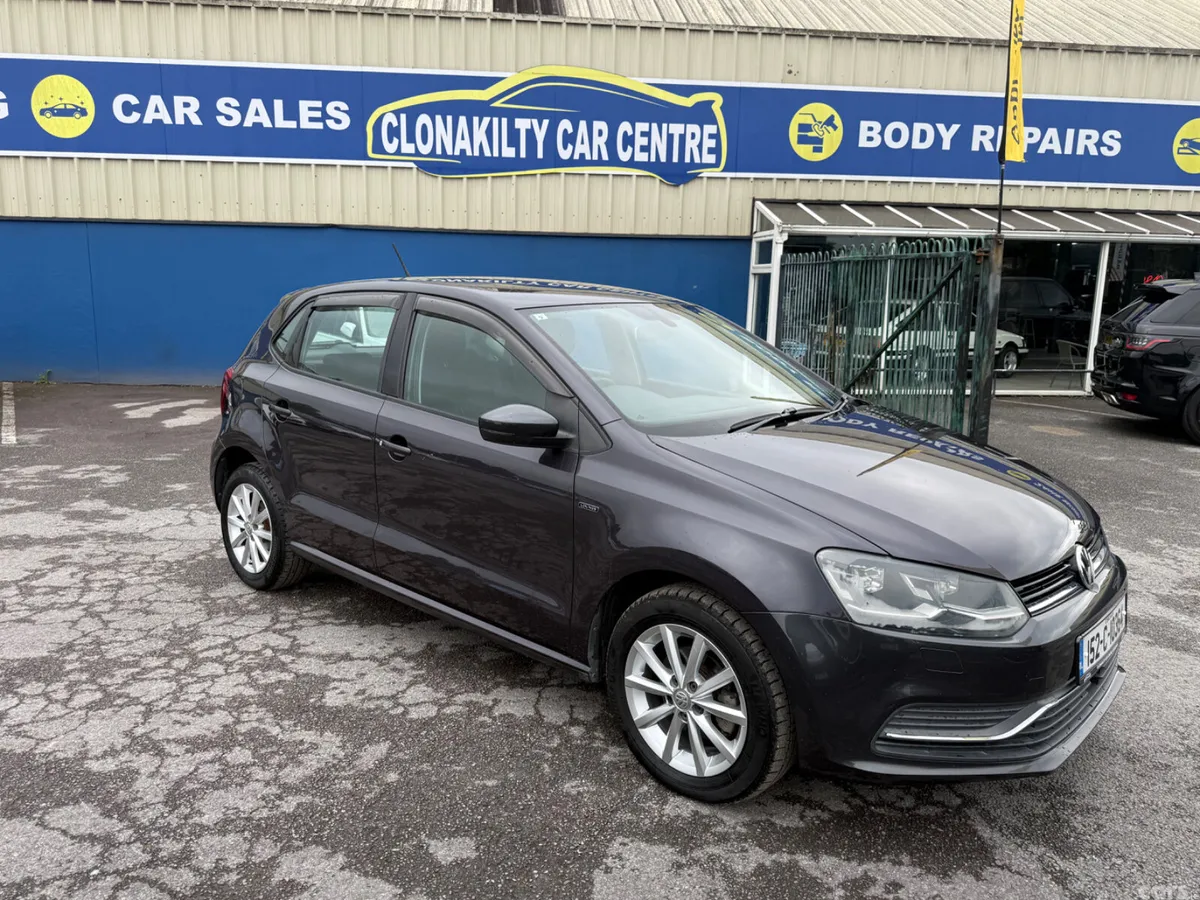 Volkswagen Polo Hatchback, Petrol, 2015, Grey