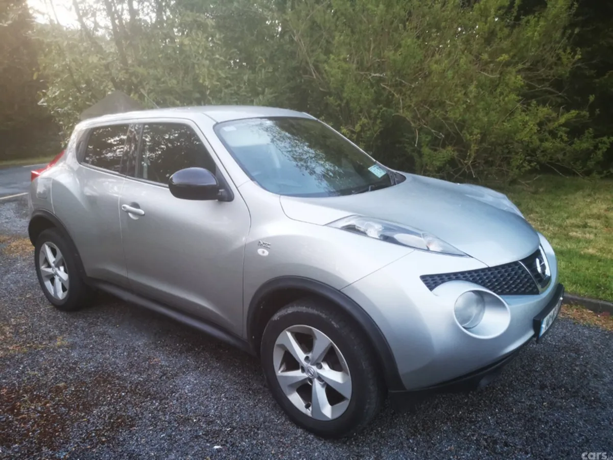Nissan Juke Hatchback, Diesel, 2014, Silver