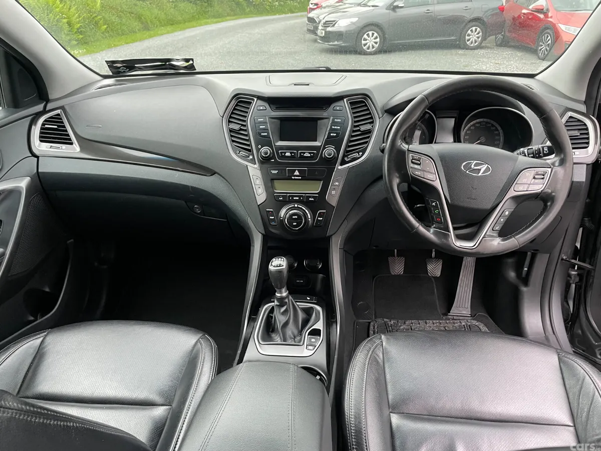 Hyundai Santa Fe SUV, Diesel, 2015, Silver