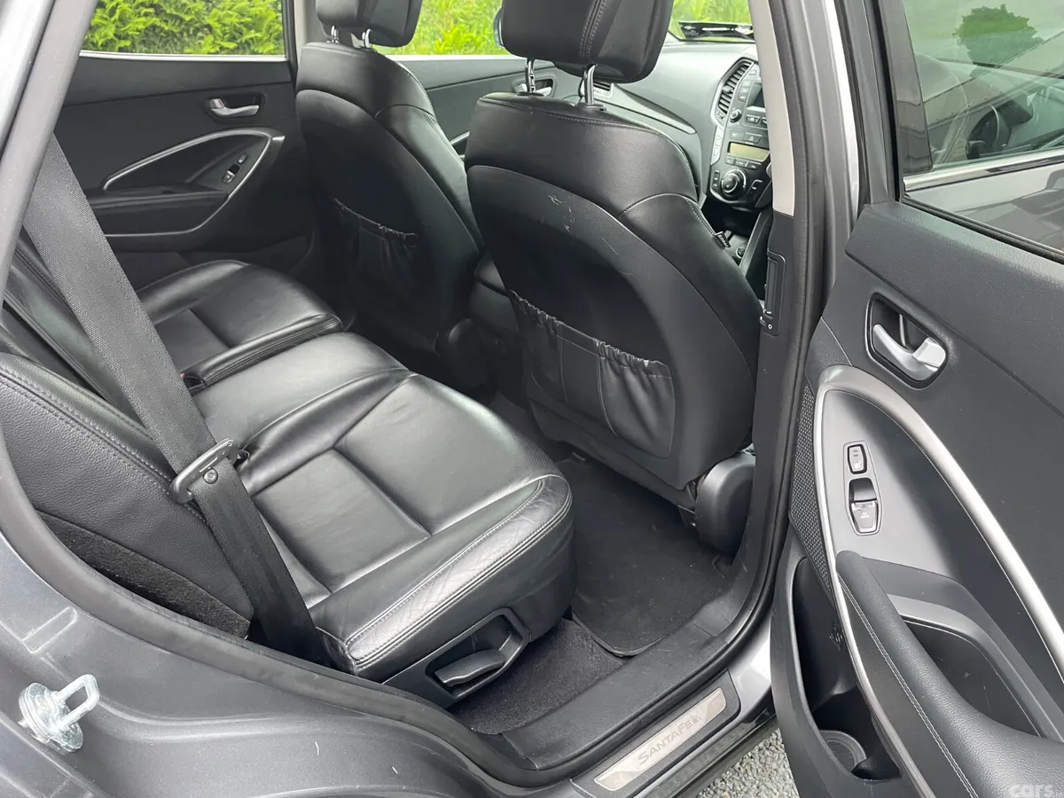 Hyundai Santa Fe SUV, Diesel, 2015, Silver