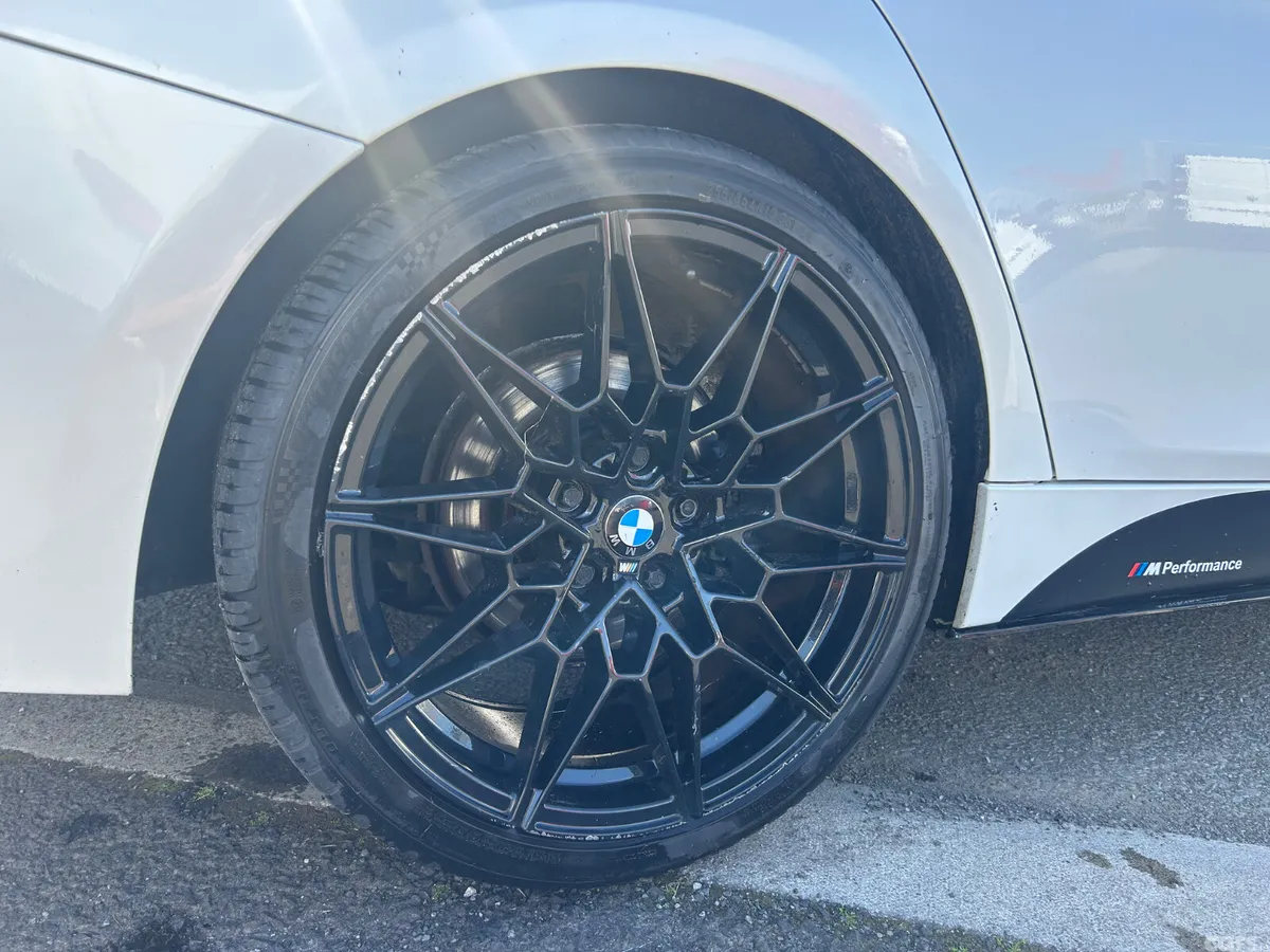 BMW 3-Series Saloon, Diesel, 2013, White