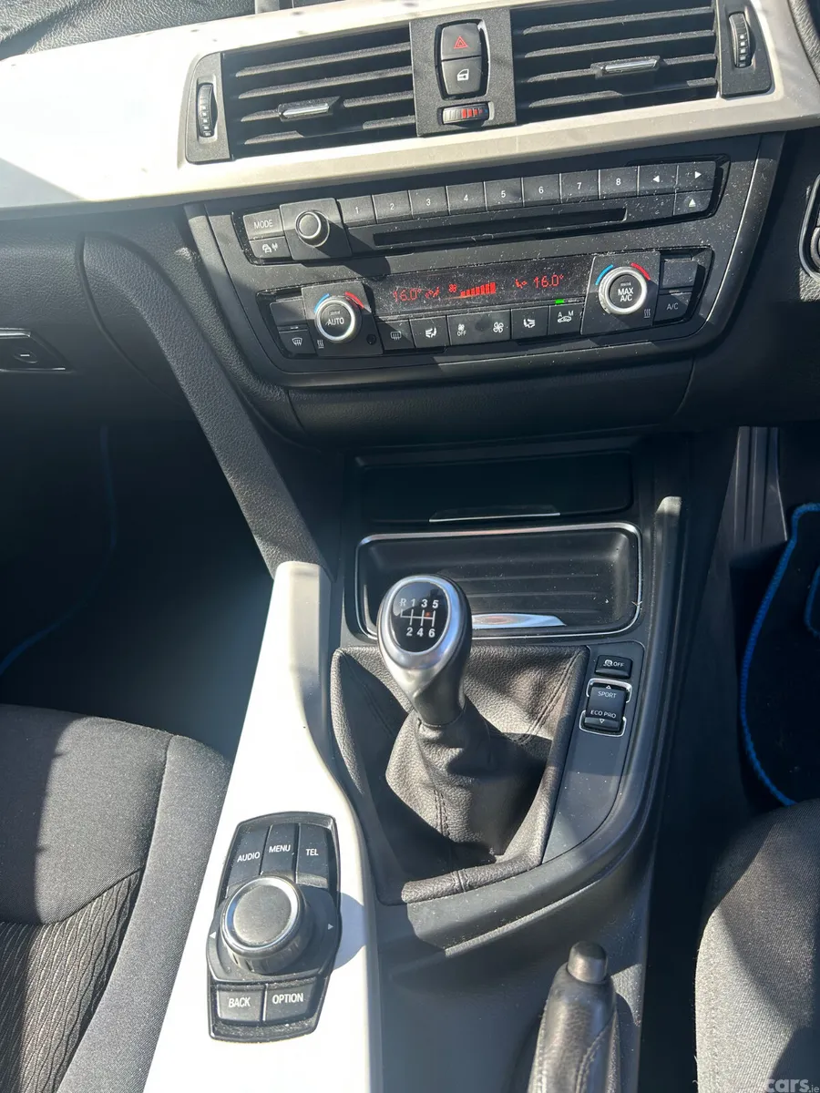 BMW 3-Series Saloon, Diesel, 2013, White