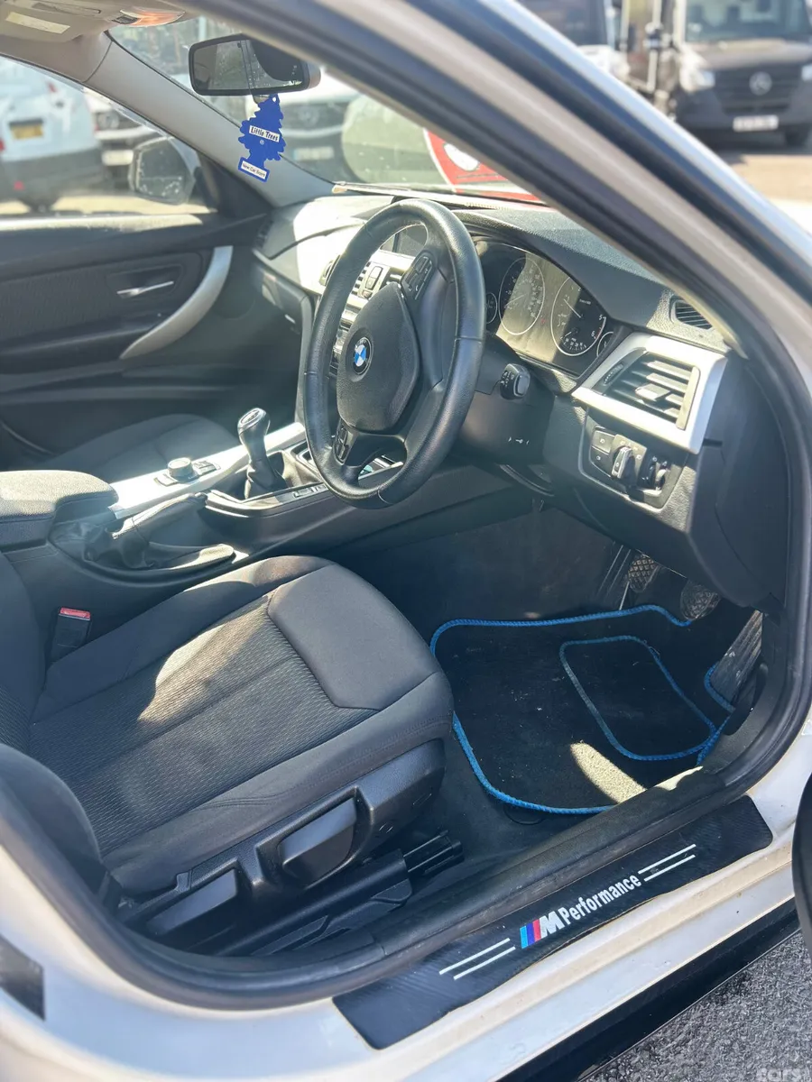 BMW 3-Series Saloon, Diesel, 2013, White