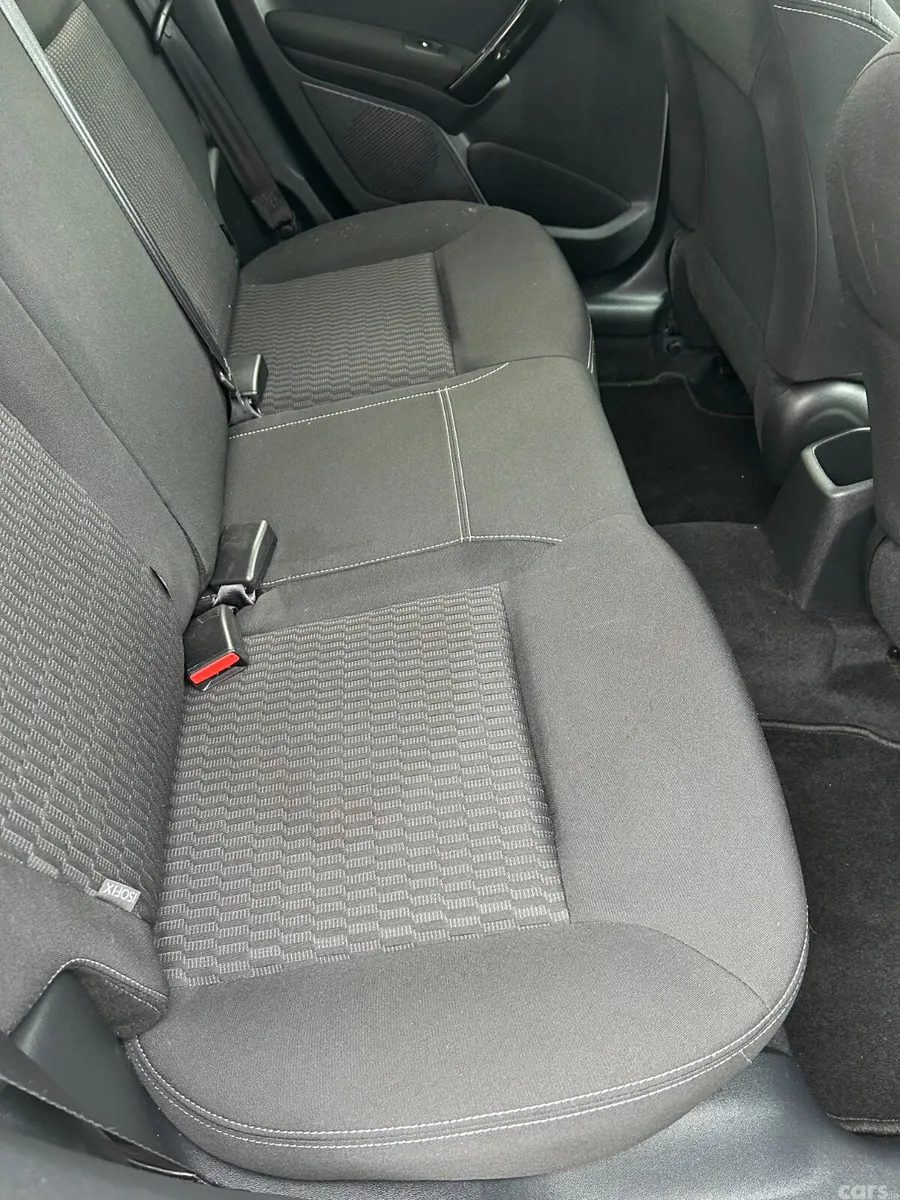 Peugeot 208 Hatchback, Petrol, 2016, Red