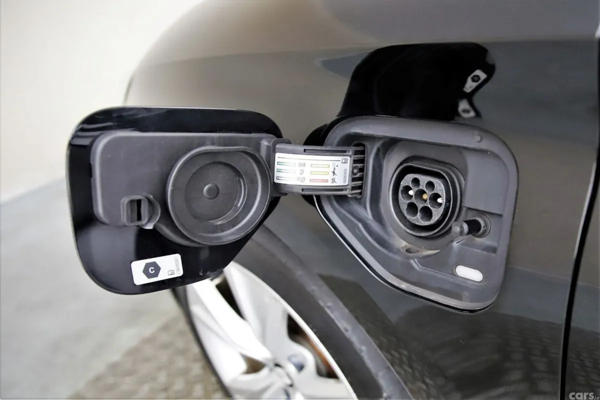 SEAT Leon Hatchback, Petrol Plug-in Hybrid, 2021, Black