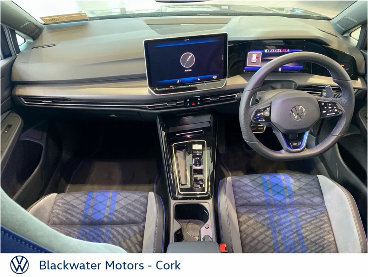 Volkswagen Golf Hatchback, Petrol, 2027, Black