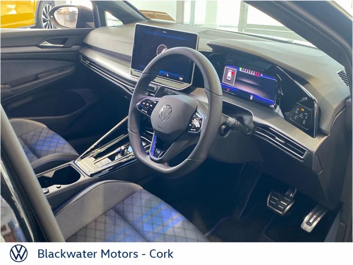 Volkswagen Golf Hatchback, Petrol, 2027, Black