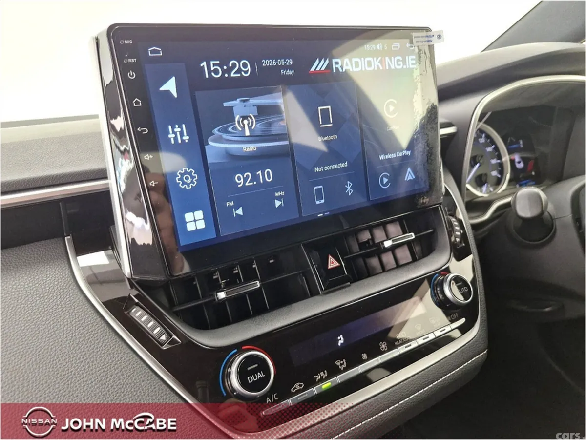 Toyota Corolla Saloon, Petrol Hybrid, 2018, Silver