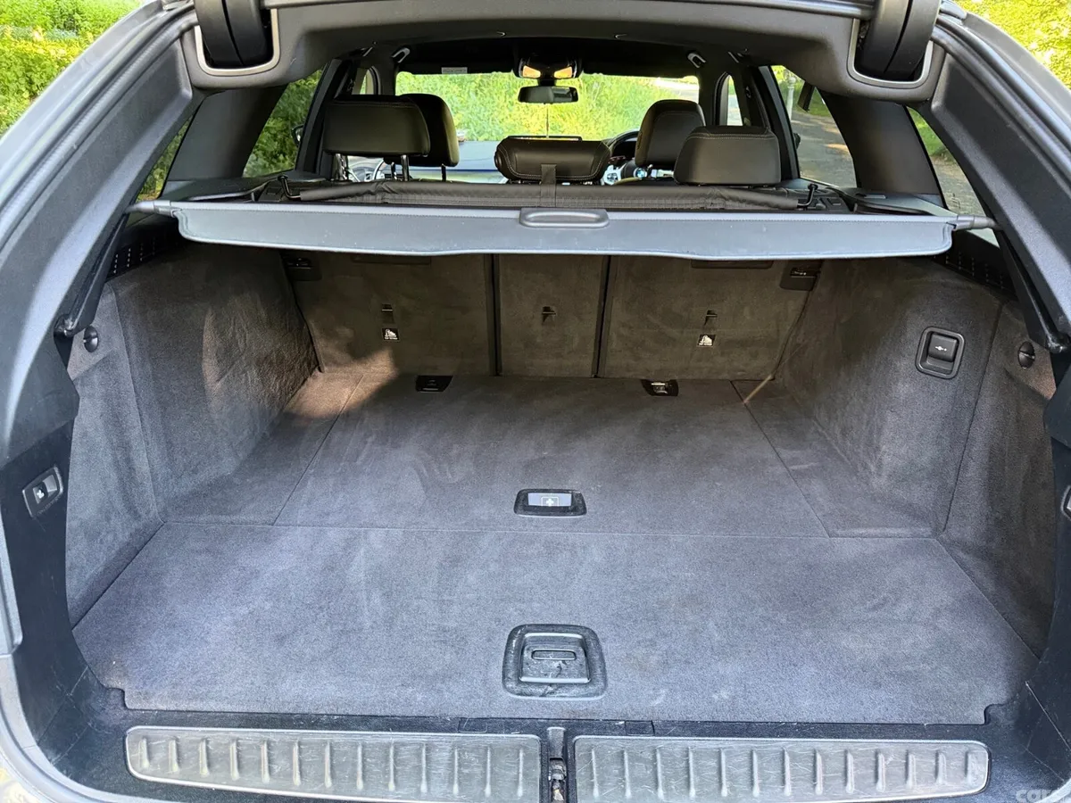 BMW 5-Series Estate, Diesel, 2021, Grey