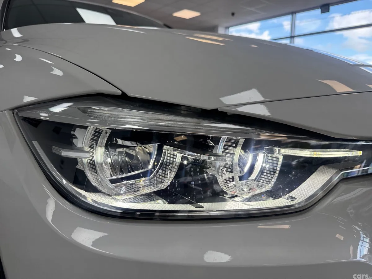 BMW 3-Series Saloon, Diesel, 2015, White