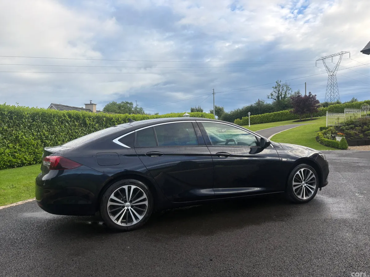 Opel Insignia Hatchback, Diesel, 2020, Blue