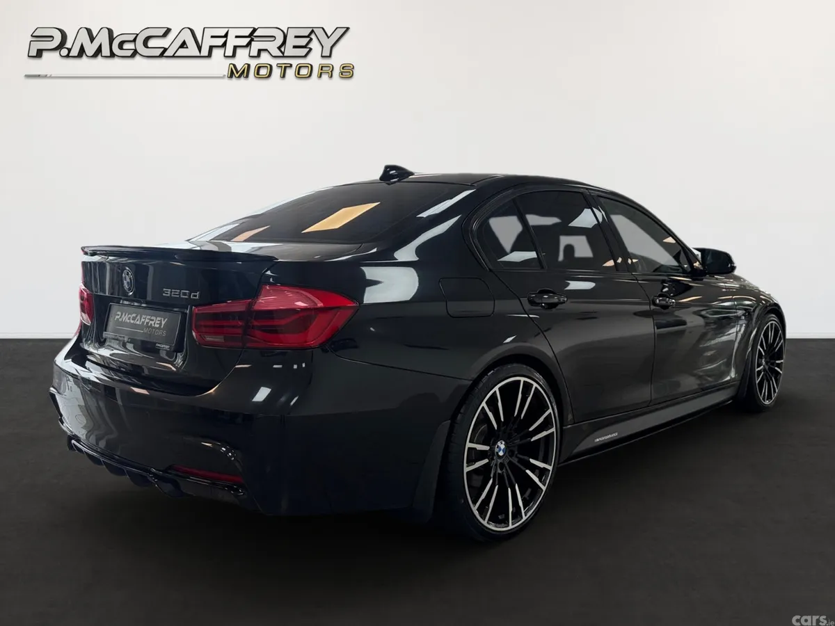 BMW 3-Series Saloon, Diesel, 2018, Black