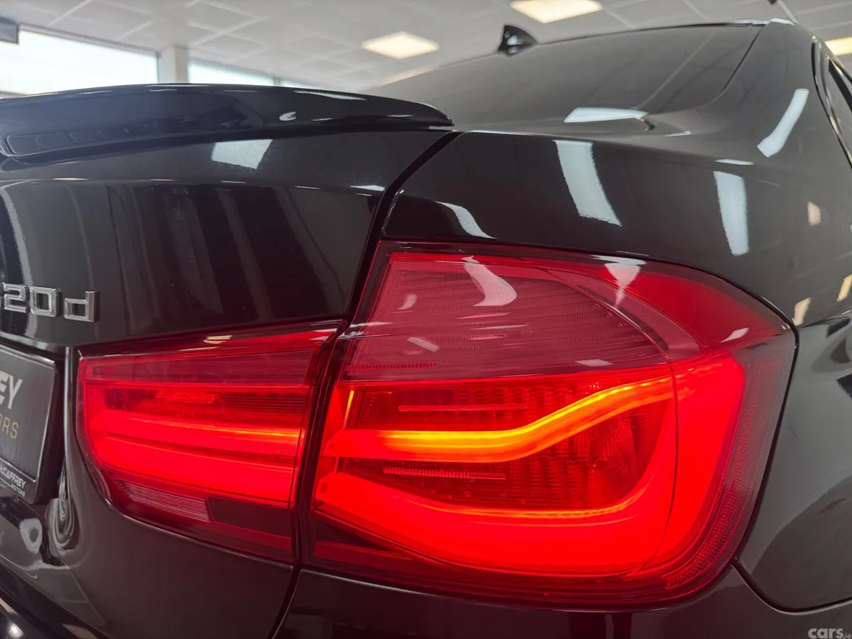 BMW 3-Series Saloon, Diesel, 2018, Black