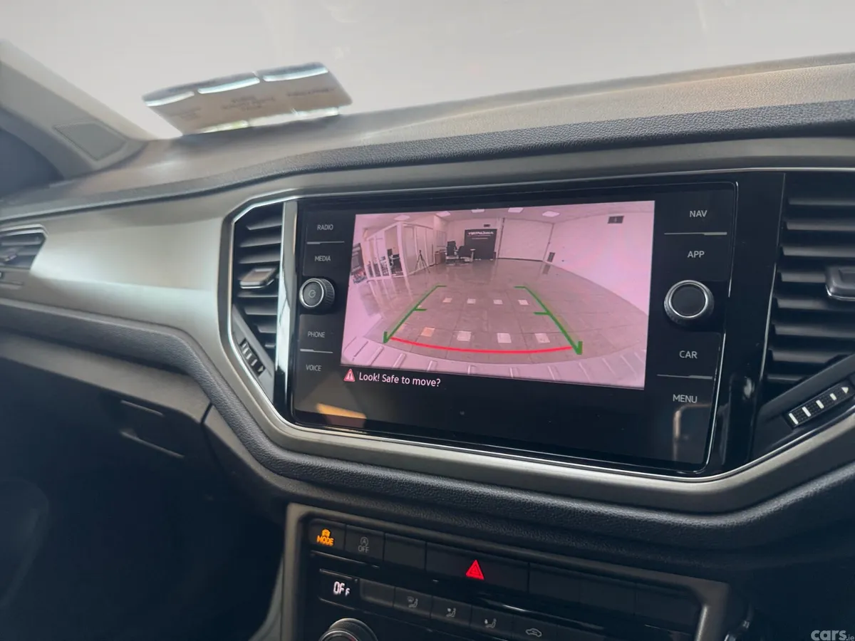 Volkswagen T-Roc SUV, Diesel, 2021, White