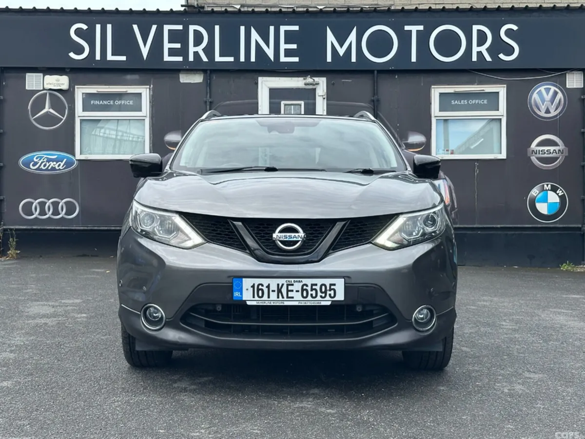 Nissan Qashqai SUV, Diesel, 2016, Grey