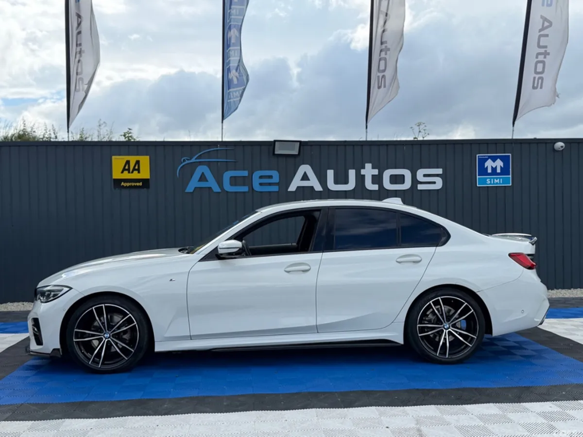 BMW 3-Series Saloon, Diesel, 2019, White