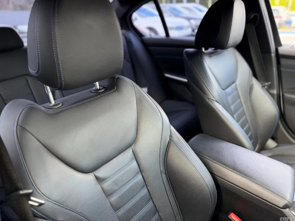 BMW 3-Series Saloon, Diesel, 2019, White