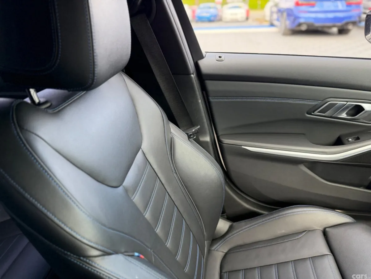 BMW 3-Series Saloon, Diesel, 2019, White