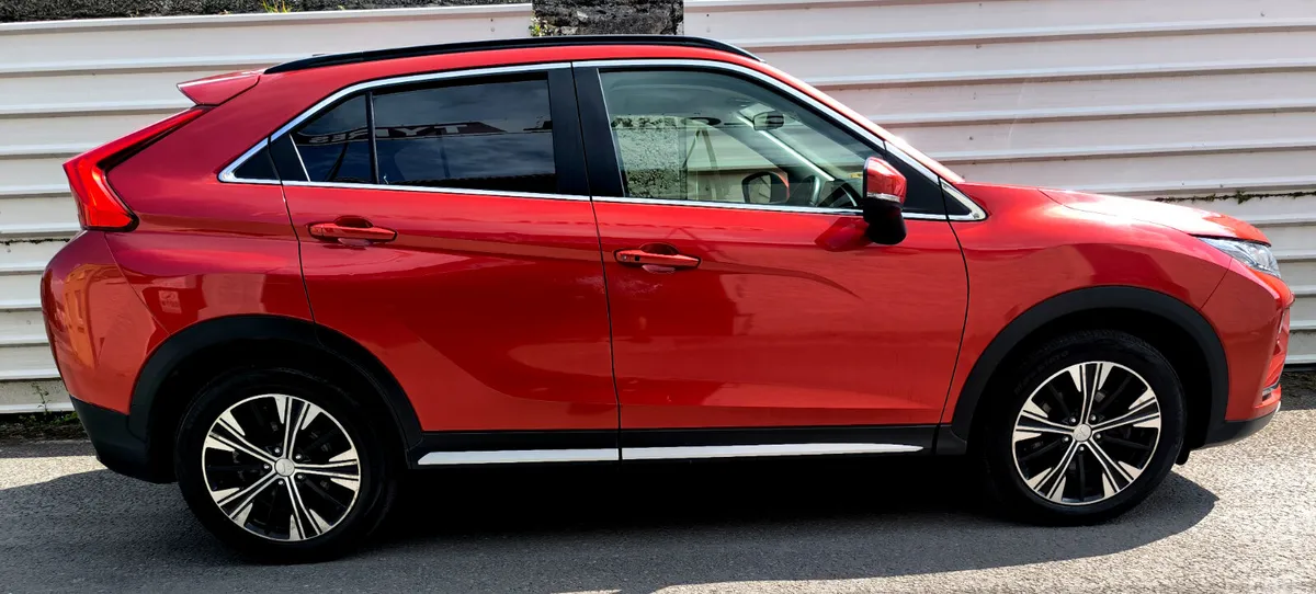 Mitsubishi Eclipse Cross Estate/Jeep, Petrol, 2018, Red