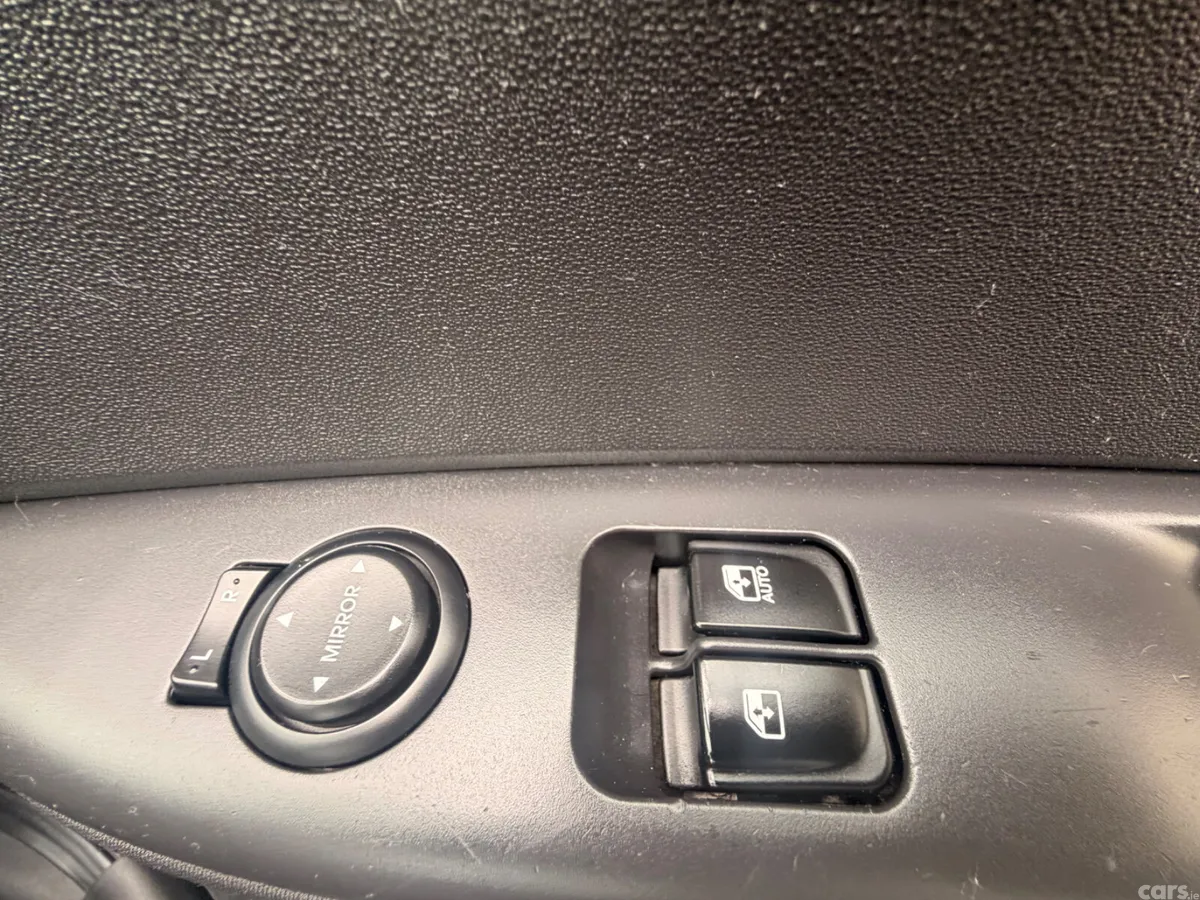Hyundai i20 Hatchback, Petrol, 2014, Black