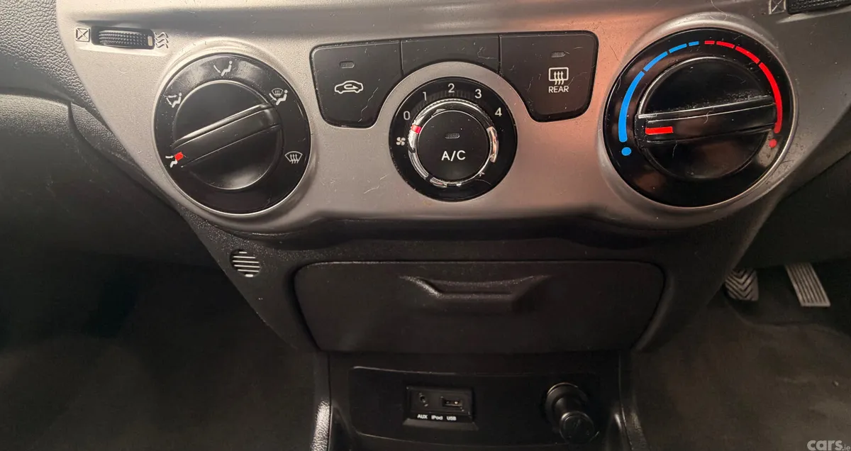 Hyundai i20 Hatchback, Petrol, 2014, Black