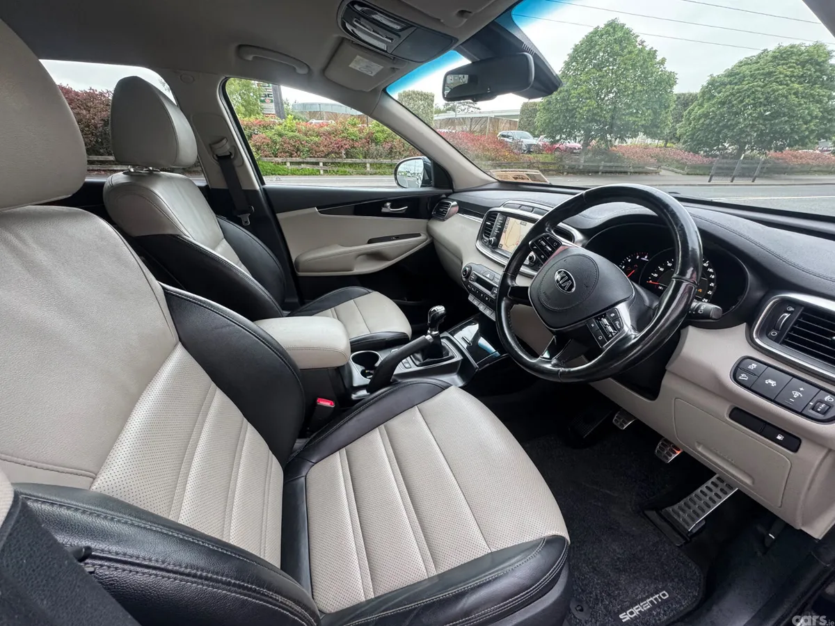 Kia Sorento SUV, Diesel, 2019, Blue