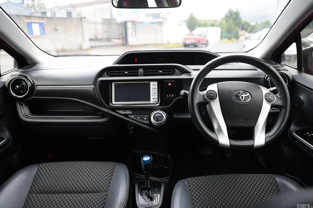 Toyota Aqua Hatchback, Petrol Hybrid, 2015, Red