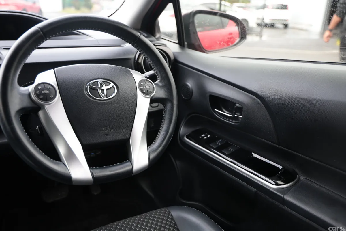 Toyota Aqua Hatchback, Petrol Hybrid, 2015, Red