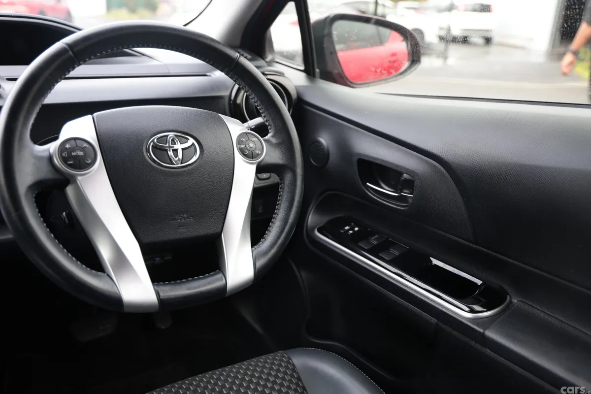 Toyota Aqua Hatchback, Petrol Hybrid, 2015, Red