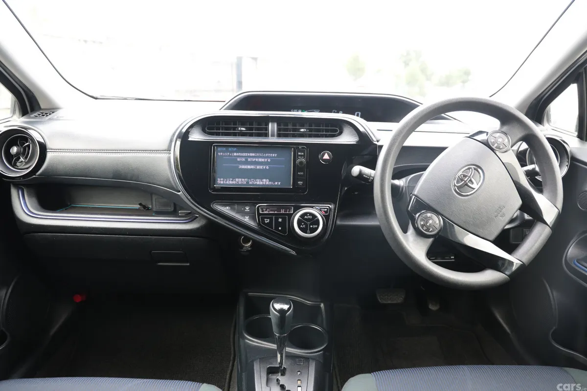 Toyota Aqua Hatchback, Petrol Hybrid, 2016, White
