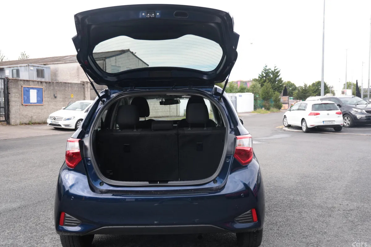 Toyota Vitz Hatchback, Petrol Hybrid, 2019, Blue
