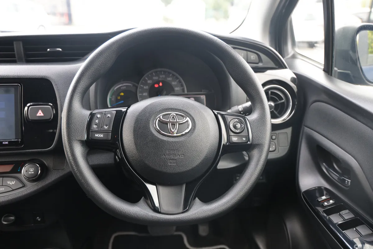 Toyota Vitz Hatchback, Petrol Hybrid, 2019, Blue