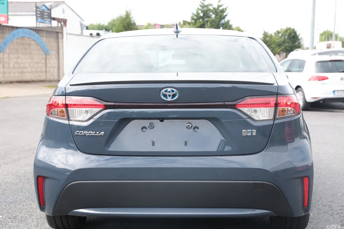 Toyota Corolla Saloon, Petrol Hybrid, 2023, Grey