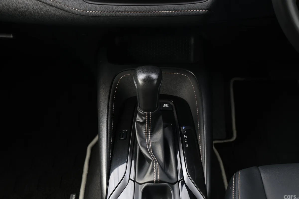 Toyota Corolla Saloon, Petrol Hybrid, 2023, Grey
