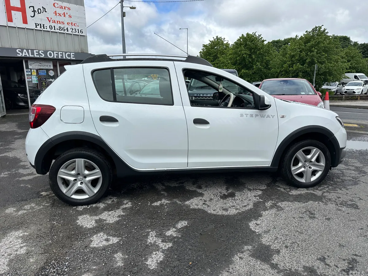 Dacia Sandero Stepway Hatchback, Diesel, 2016, White