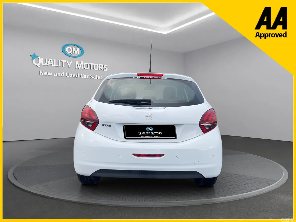 Peugeot 208 Hatchback, Petrol, 2018, White