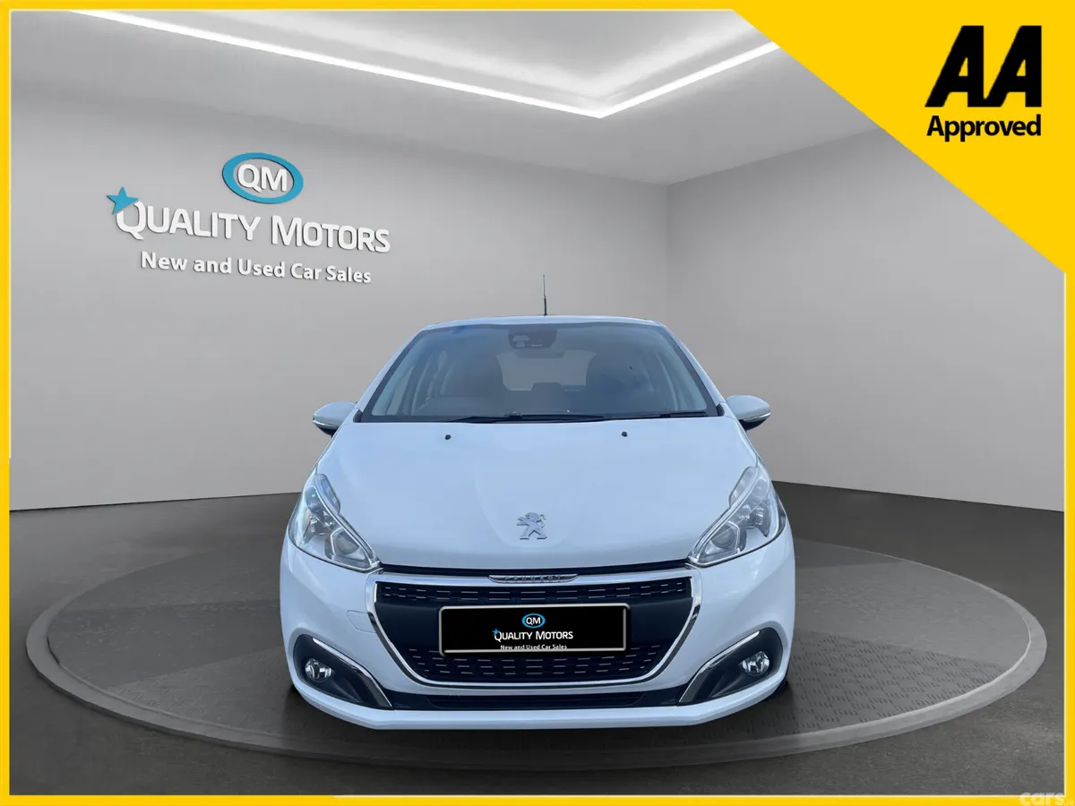 Peugeot 208 Hatchback, Petrol, 2018, White