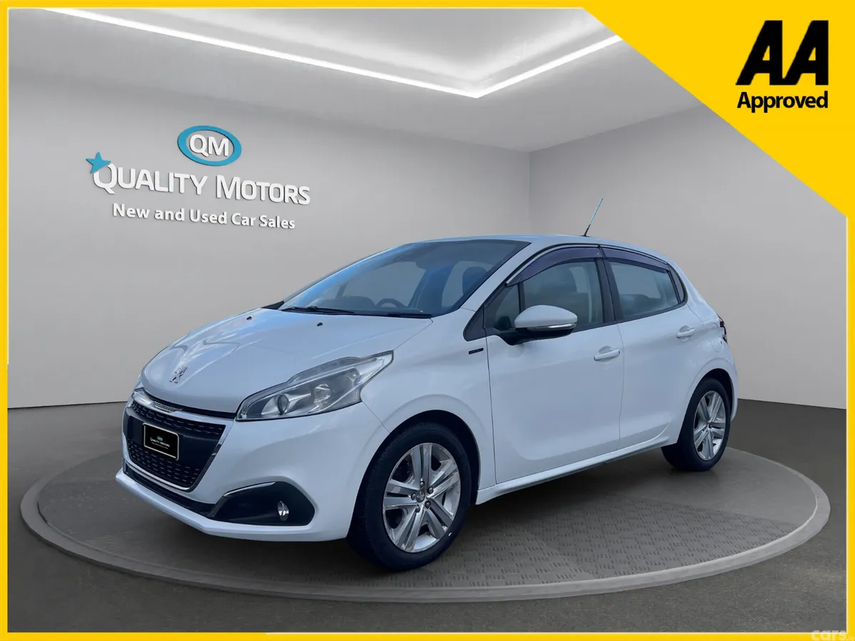 Peugeot 208 Hatchback, Petrol, 2018, White