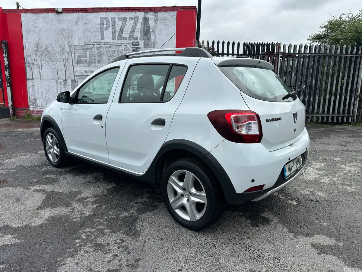 Dacia Sandero Stepway Hatchback, Diesel, 2016, White