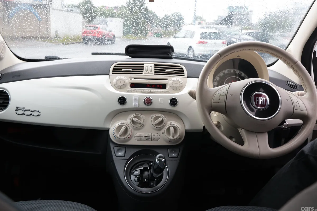 Fiat 500 Hatchback, Petrol, 2015, White