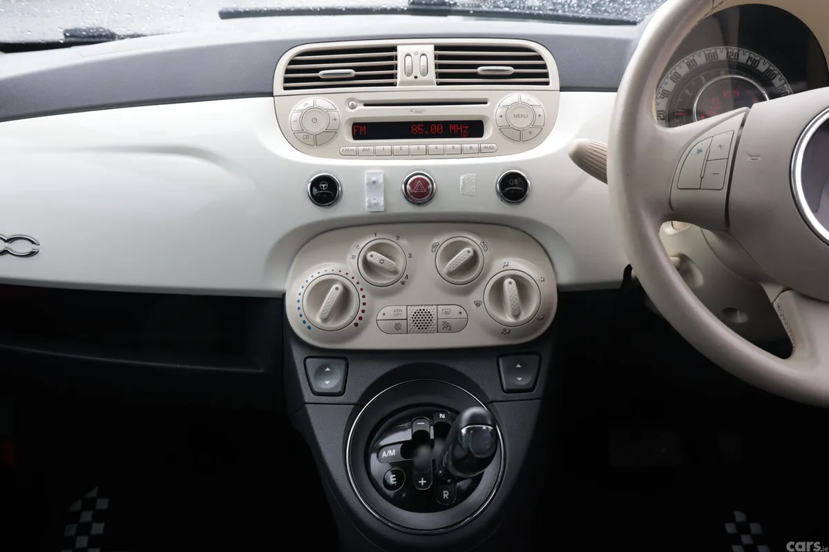 Fiat 500 Hatchback, Petrol, 2015, White
