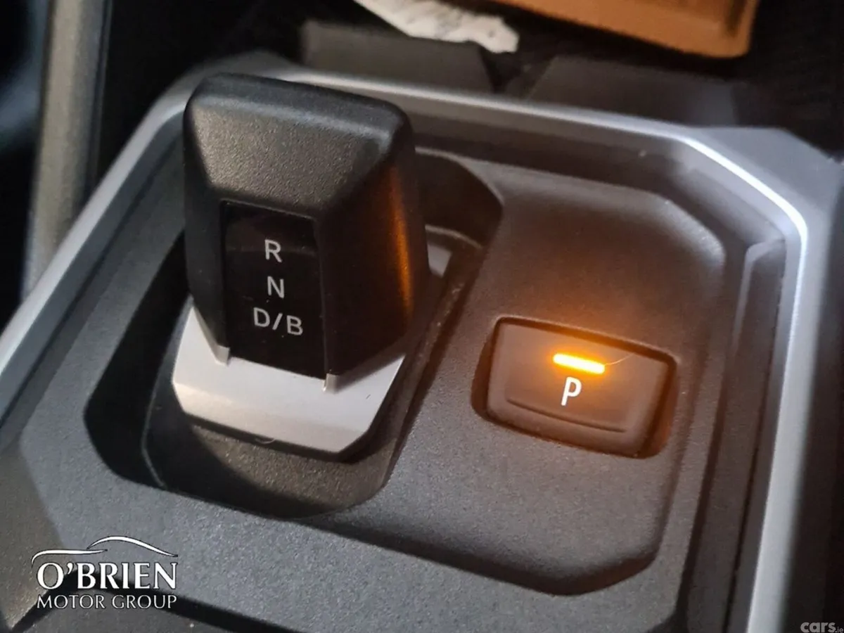 Dacia Duster SUV, Petrol Hybrid, 2025, Grey