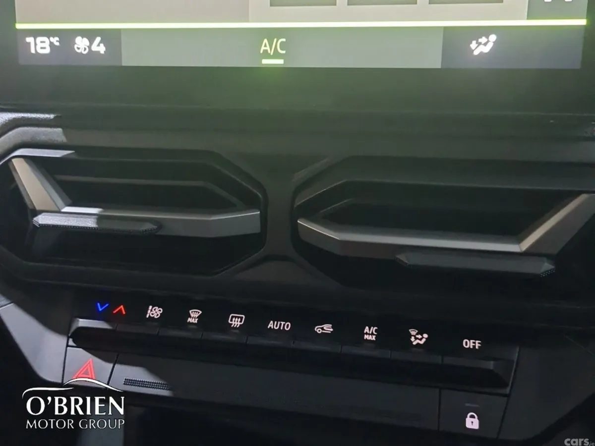 Dacia Duster SUV, Petrol Hybrid, 2025, Grey